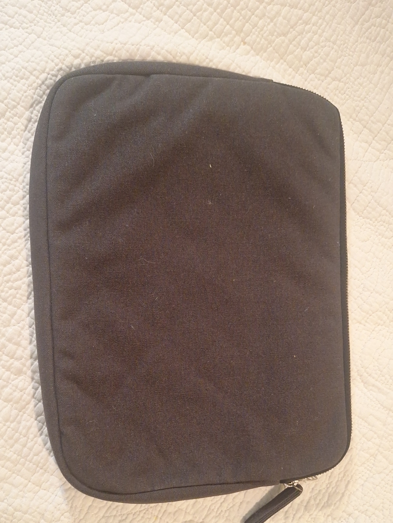 Terra Thread Laptop Sleeve Nwts — image 3 of 4